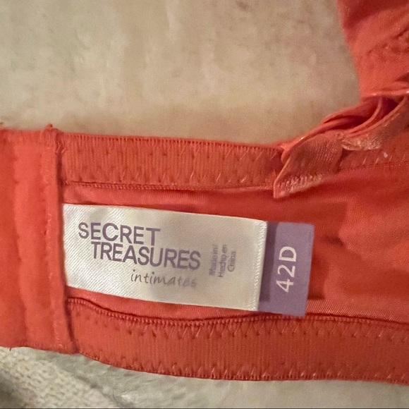 Secret Treasures Intimates Bra Size 42D Coral Pink T-shirt  Underwire 3 Bra Lot - Picture 3 of 4